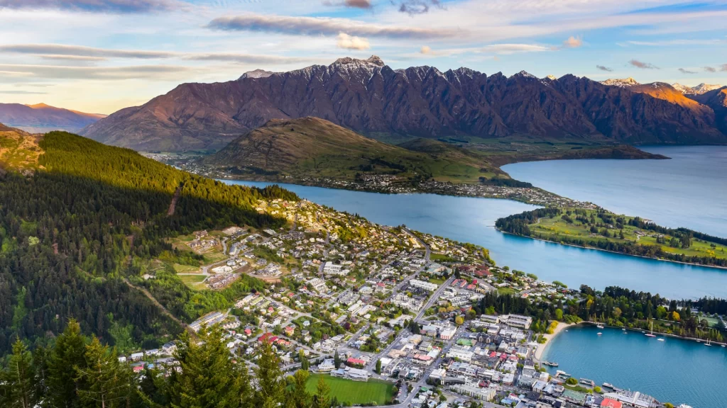Top 10 Tourist Attractions in New Zealand