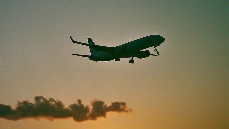 Last Minute Flights: Your Gateway to Unexpected Adventures